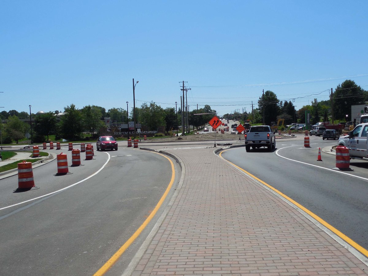 LOR-83-road-grading2